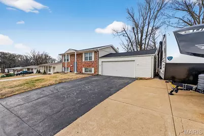 1561 Ville Martha Lane, Hazelwood, MO 63042 - Photo 29
