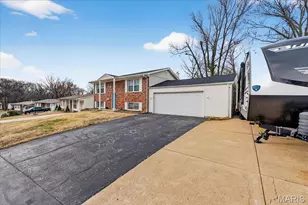 1561 Ville Martha Ln, Hazelwood, MO 63042 - Photo 29