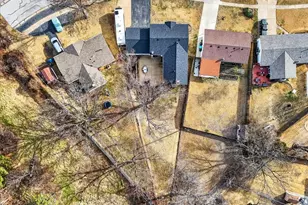 1561 Ville Martha Ln, Hazelwood, MO 63042 - Photo 25