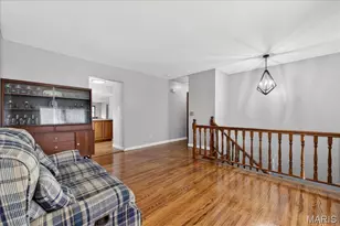 1561 Ville Martha Ln, Hazelwood, MO 63042 - Photo 9