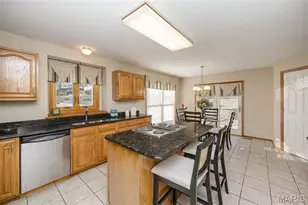 1324 Riverdale Cir, Chesterfield, MO 63005 - Photo 15