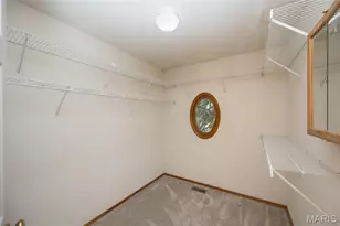 1324 Riverdale Cir, Chesterfield, MO 63005 - Photo 23