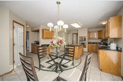 1324 Riverdale Circle, Chesterfield, MO 63005 - Photo 13