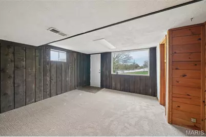 143 Burncoate Drive, Unincorporated, MO 63129 - Photo 19