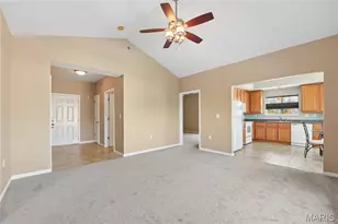 1608 Westport Cove Ln, Saint Louis, MO 63146 - Photo 7