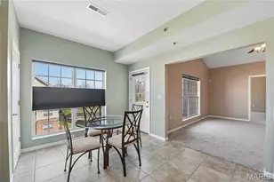 1608 Westport Cove Ln, Saint Louis, MO 63146 - Photo 15