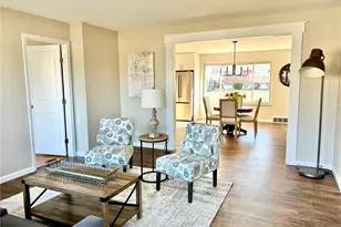 6112 Deerwood Dr, Saint Louis, MO 63123 - Photo 9