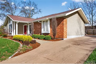 15424 Country Ridge Drive, Chesterfield, MO 63017 - Photo 3