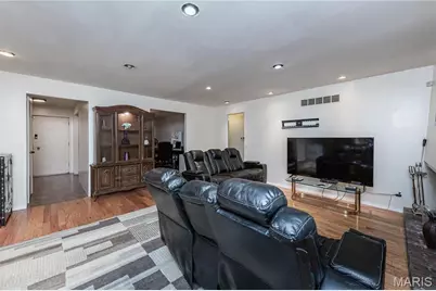 12780 Verwood Drive, Florissant, MO 63033 - Photo 13