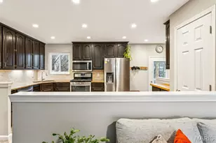 687 Green Forest Dr, Fenton, MO 63026 - Photo 5