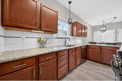 714 Waler Drive, Lake Saint Louis, MO 63367 - Photo 7