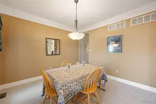 6129 Arbor Green Dr, Unincorporated, MO 63129 - Photo 5