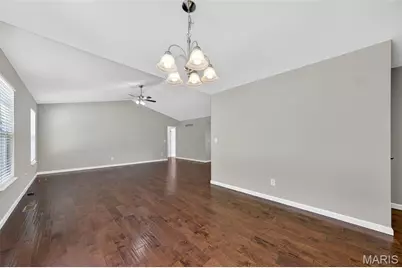 156 Sweetgum Drive, Troy, MO 63379 - Photo 9