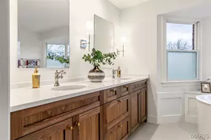 822 Town and Country Estates Dr, Town and Country, MO 63141 - Photo 37