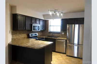 12970 Bryce Canyon Drive #B, Maryland Heights, MO 63043 - Photo 3