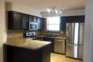 12970 Bryce Canyon Dr, Maryland Heights, MO 63043 - Photo 3