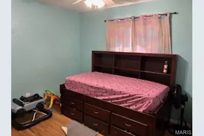 340 Patterson Lane, Florissant, MO 63031 - Photo 7