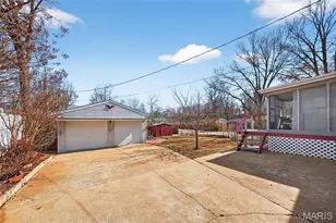 10022 Killoren Dr, Saint Louis, MO 63123 - Photo 29