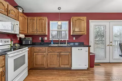 120 Greenbrier Boulevard, Festus, MO 63028 - Photo 9