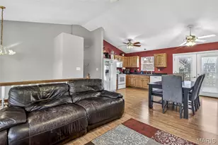 120 Greenbrier Blvd, Festus, MO 63028 - Photo 7