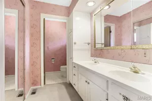 210 New Salem Dr, Creve Coeur, MO 63141 - Photo 31