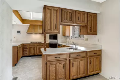 210 New Salem Drive, Creve Coeur, MO 63141 - Photo 21