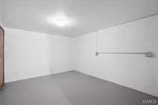 813 Chain of Rocks Dr, Saint Louis, MO 63137 - Photo 13