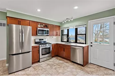 318 Statewood Drive, Ballwin, MO 63021 - Photo 17