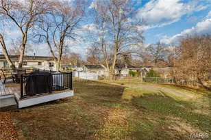 318 Statewood Dr, Ballwin, MO 63021 - Photo 43