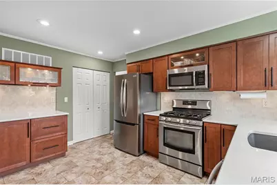 318 Statewood Drive, Ballwin, MO 63021 - Photo 13