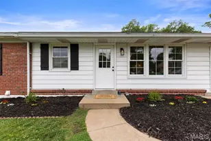 9931 Foxglove Dr, Saint Louis, MO 63123 - Photo 3