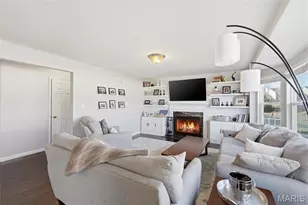 361 Magoffin Trails Ct, Oakville, MO 63129 - Photo 5