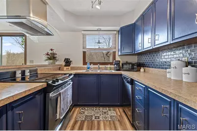 5527 Pierre Court, Mehlville, MO 63128 - Photo 11