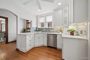 7106 Stanford Ave, University City, MO 63130 - Photo 13