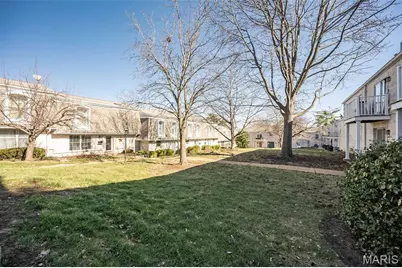 4353 Chateau De Ville Drive #B, Saint Louis, MO 63129 - Photo 31