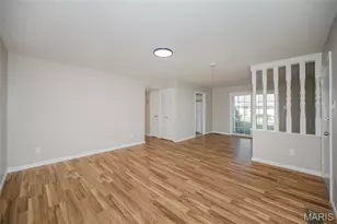 4353 Chateau De Ville Dr, Saint Louis, MO 63129 - Photo 7