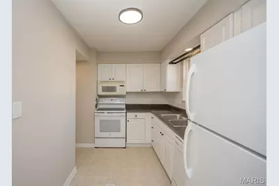 4353 Chateau De Ville Drive #B, Saint Louis, MO 63129 - Photo 15
