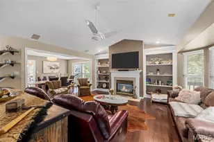 818 Brae Ct, Chesterfield, MO 63017 - Photo 13