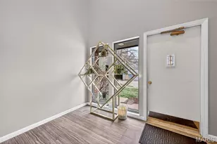 2341 Seven Pines Dr, Saint Louis, MO 63146 - Photo 3