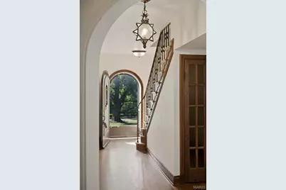 28 Grantwood Lane, Saint Louis, MO 63123 - Photo 5