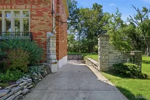 28 Grantwood Ln, Saint Louis, MO 63123 - Photo 77