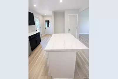 108 Market St, Paris, MO 65275 - Photo 7