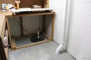 10201 Midland Blvd, Overland, MO 63114 - Photo 17