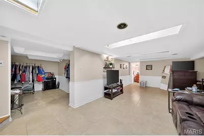 10201 Midland Boulevard, Overland, MO 63114 - Photo 25