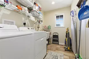 739 Red Clover Dr, Unincorporated, MO 63016 - Photo 37