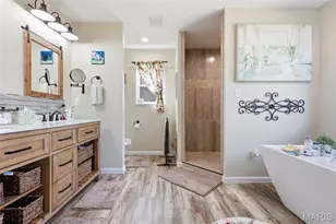 739 Red Clover Dr, Unincorporated, MO 63016 - Photo 21