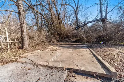 204 Wiegel Drive, Ferguson, MO 63135 - Photo 23