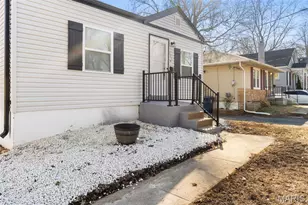 204 Wiegel Dr, Ferguson, MO 63135 - Photo 9