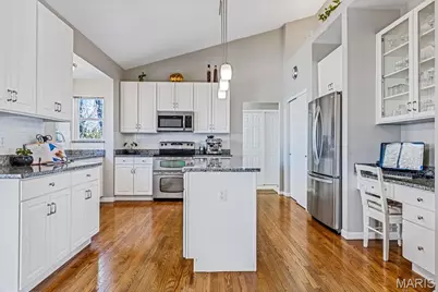 11715 Hedgefield Lane, Sunset Hills, MO 63126 - Photo 9