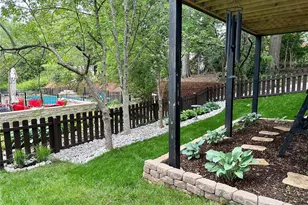 11715 Hedgefield Ln, Sunset Hills, MO 63126 - Photo 35